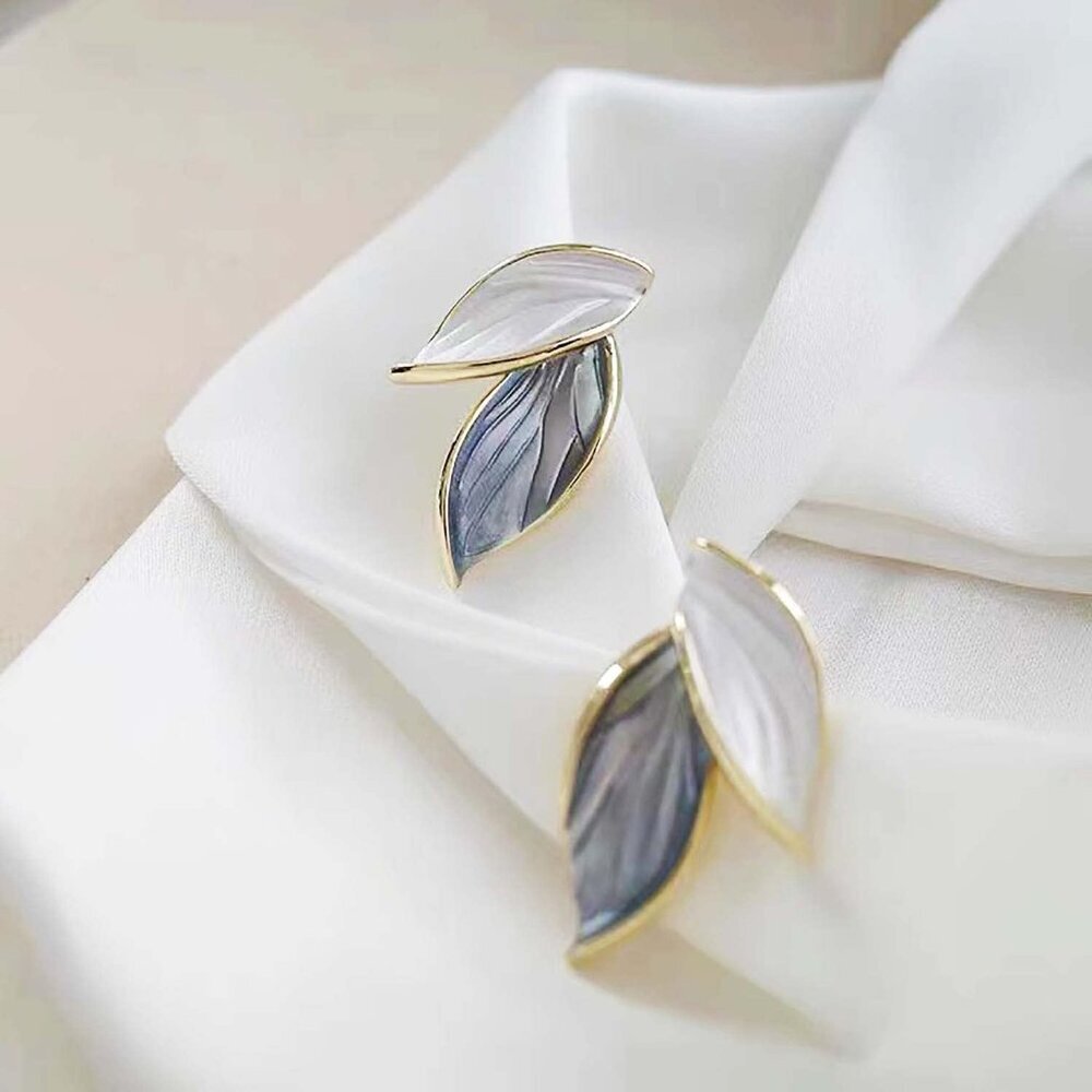 Fashion Leaf Stud Earrings For Women Enamel Earrings Jewelry - Picture 4 of 5